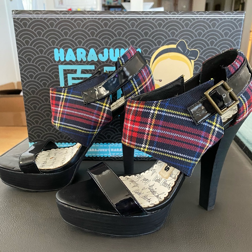 Harajuku Lovers size 8 heels